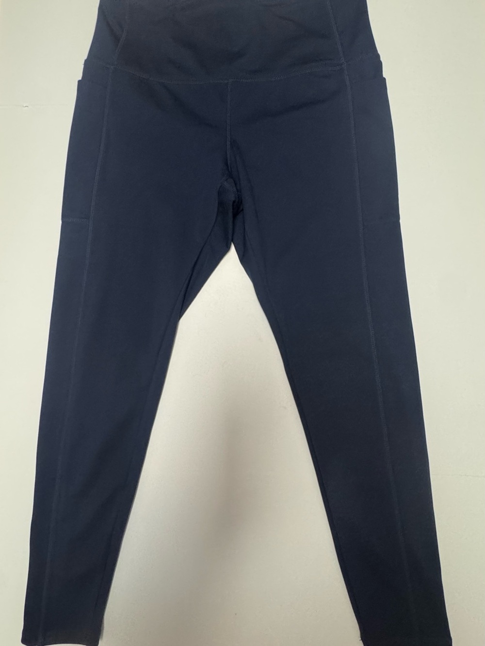 Danskin Women’s Navy 7/8 Leggings Size Large Side Pocket Athletic Yoga Pants